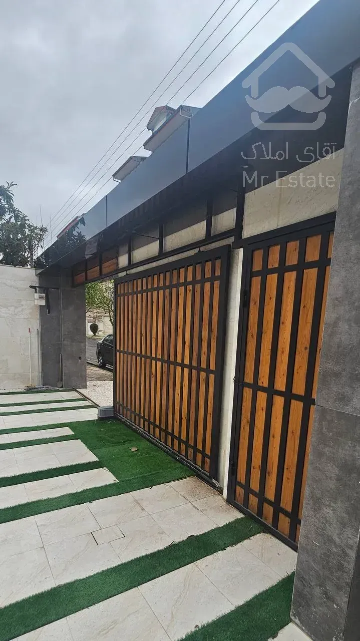 فروش ویلای ۲۴۰متری خیابان معلم