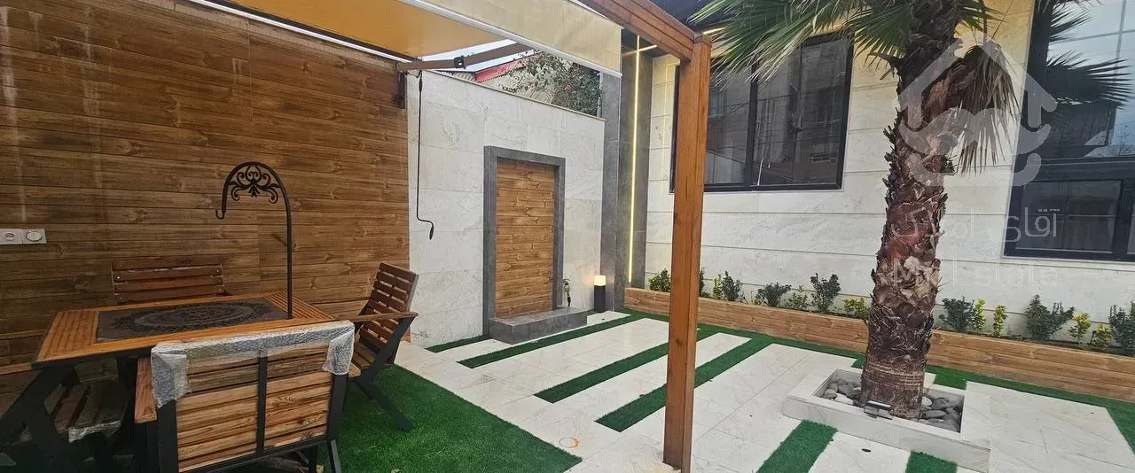 فروش ویلای ۲۴۰متری خیابان معلم