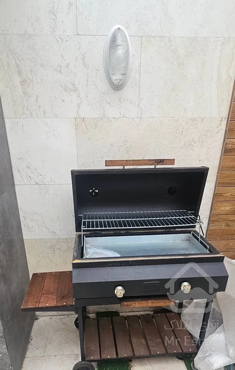 فروش ویلای ۲۴۰متری خیابان معلم