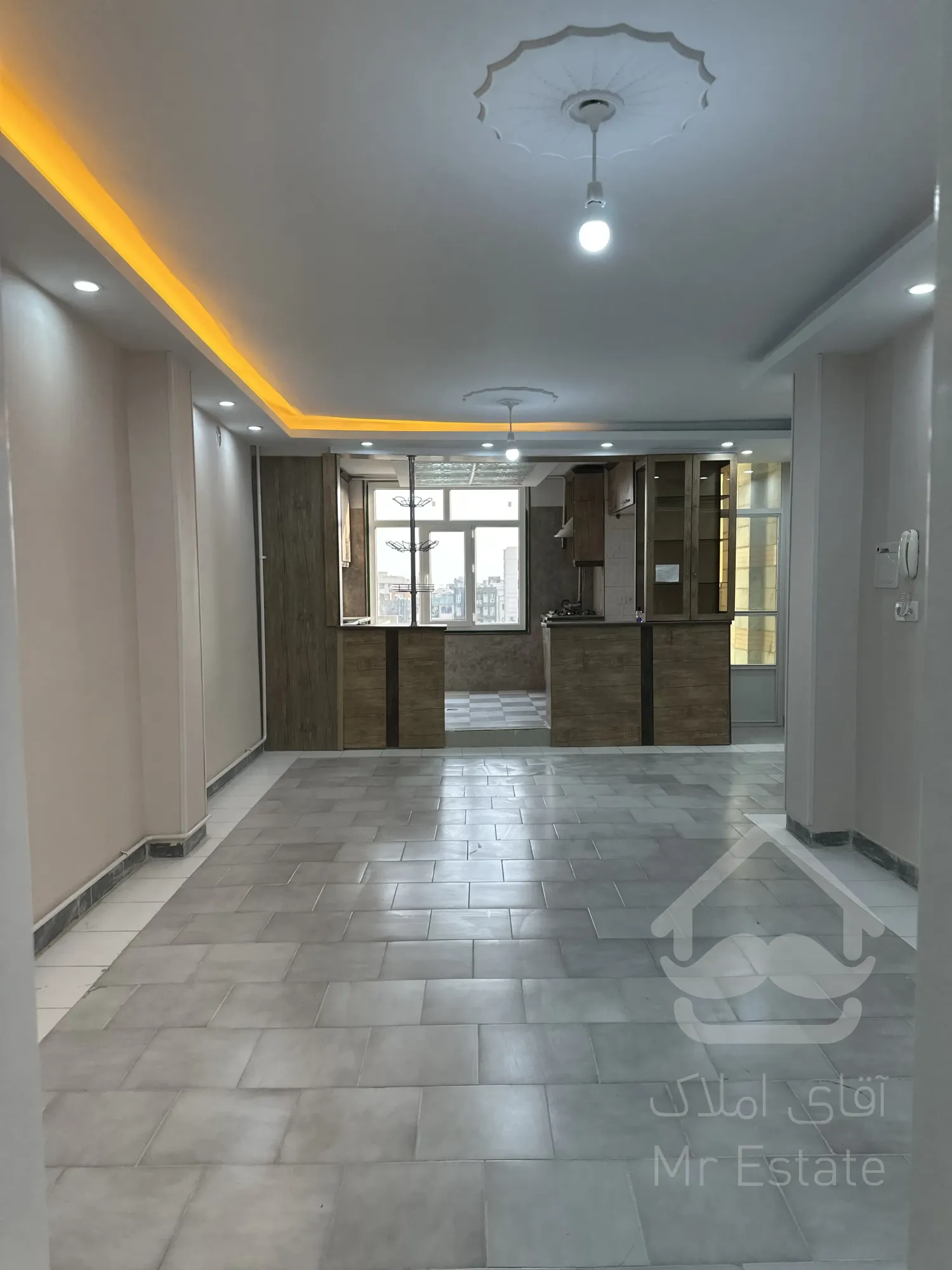 واحد ۷۵ متری بعثت و ولیعصر