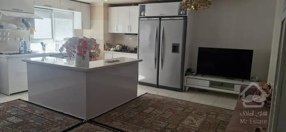 فروش فوری طبقه اخر برج در جوادیه خیابان اصلی