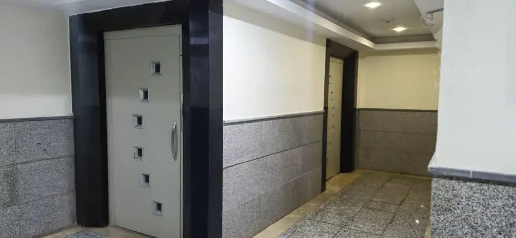 فروش فوری طبقه اخر برج در جوادیه خیابان اصلی