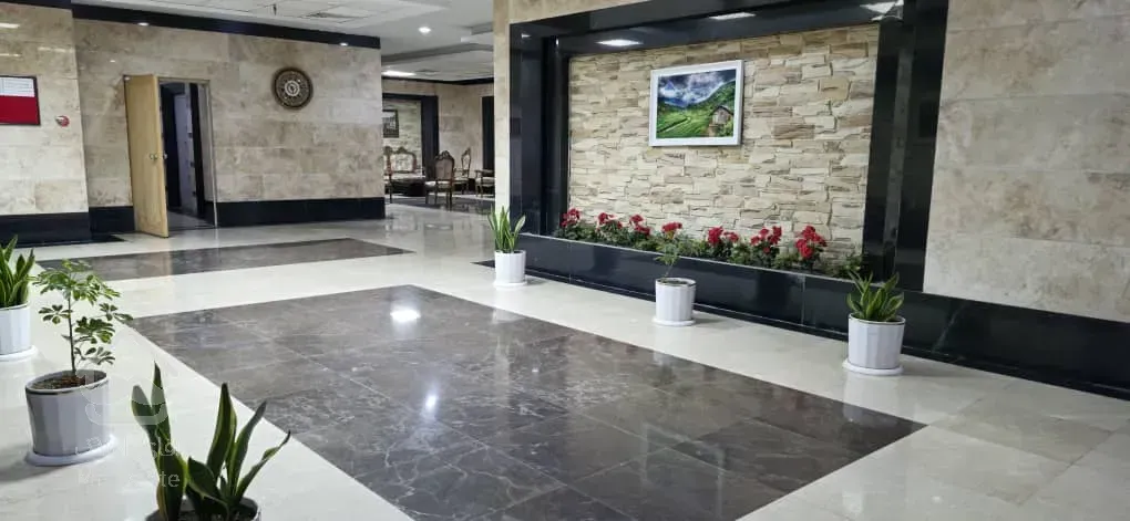 فروش فوری طبقه اخر برج در جوادیه خیابان اصلی