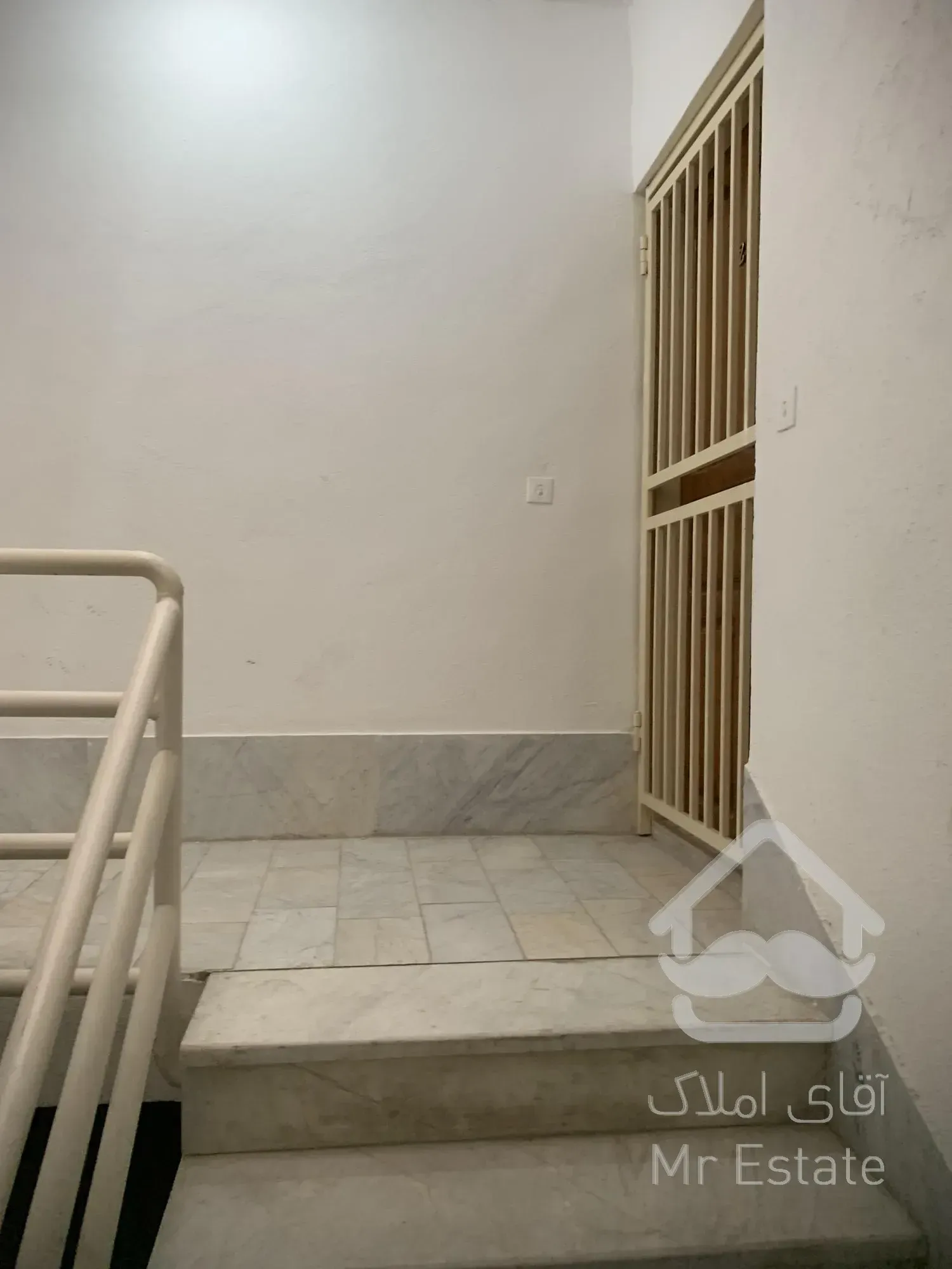 فروش و تهاتر آپارتمان ۷۵ متری دوخواب سحر فاز 3 صدف