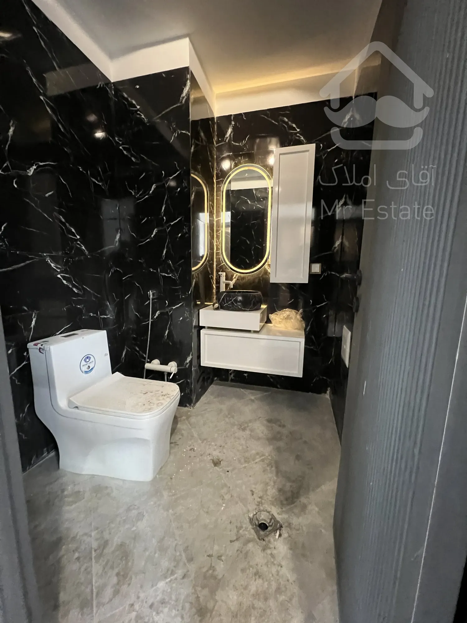 فروش ویژه در  تنها پارک اداری ایران