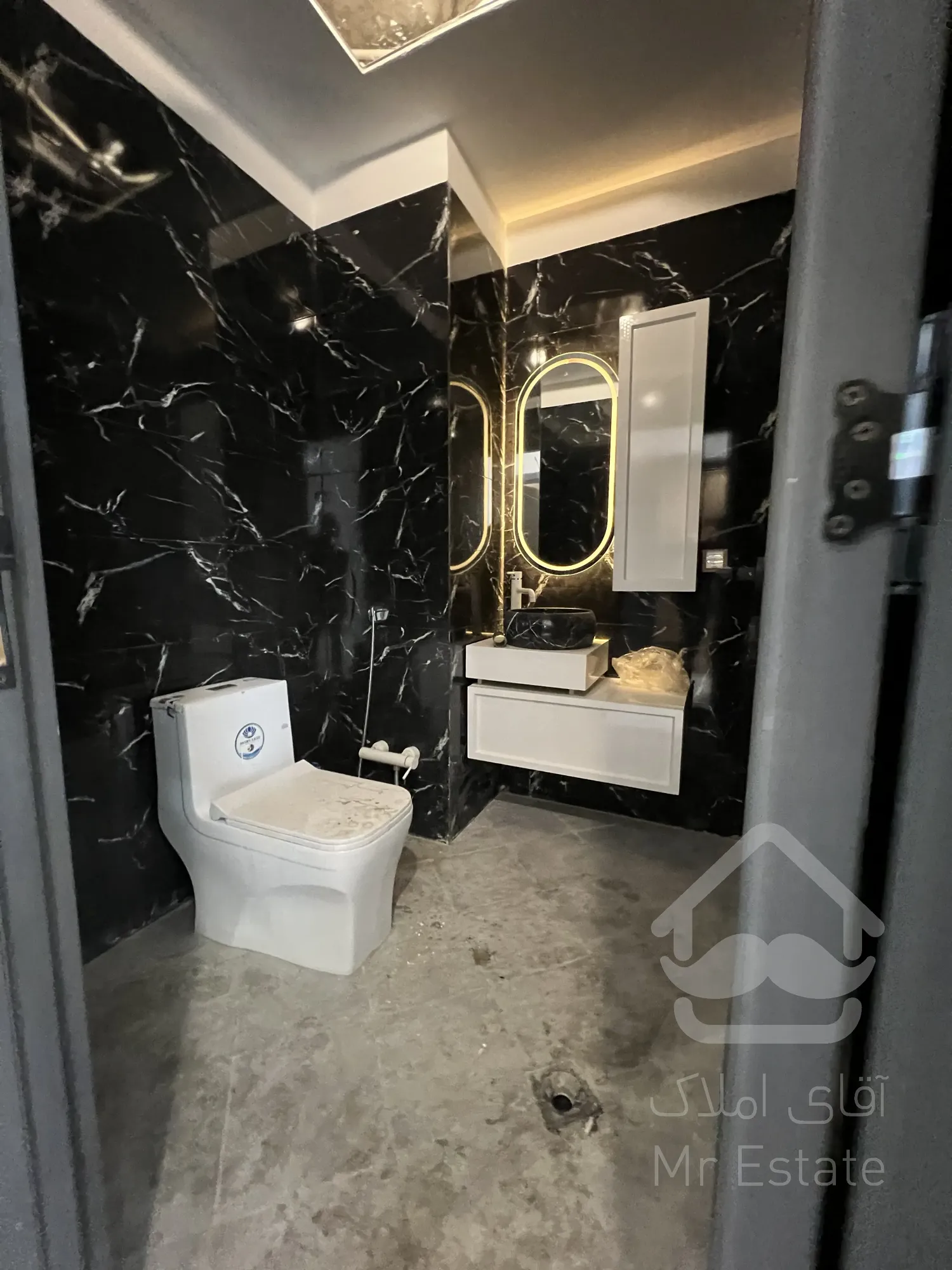 فروش ویژه در  تنها پارک اداری ایران