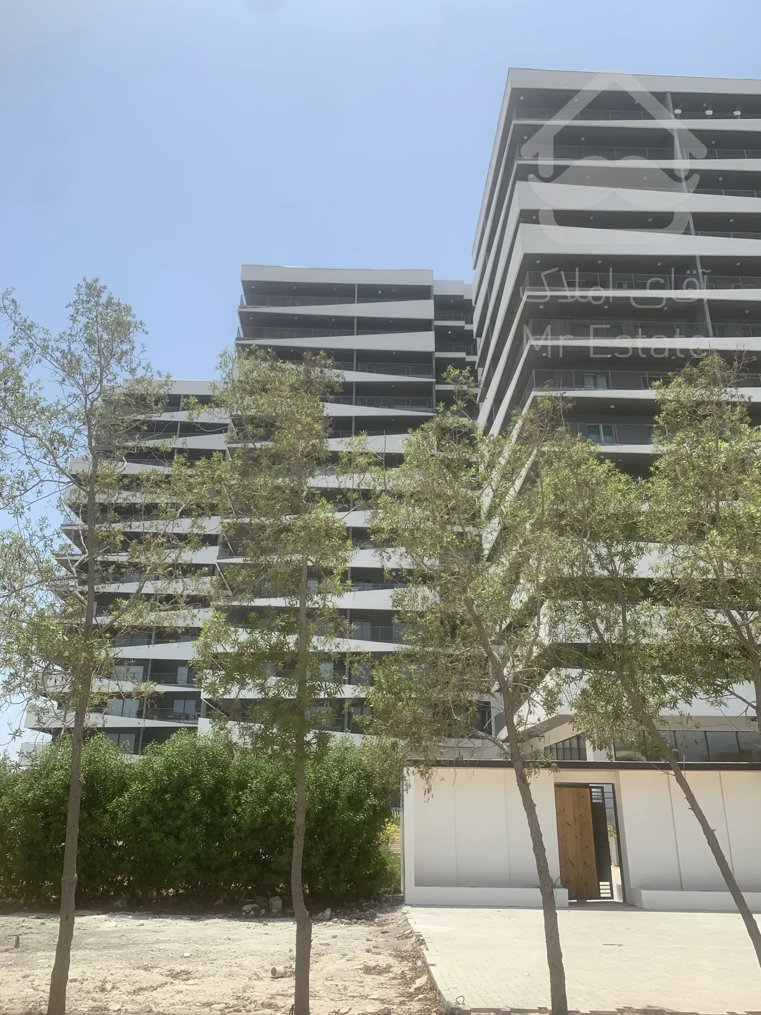 فروش برج فروردین صدف یکخواب ۶۸متری دید دریا و جزیره