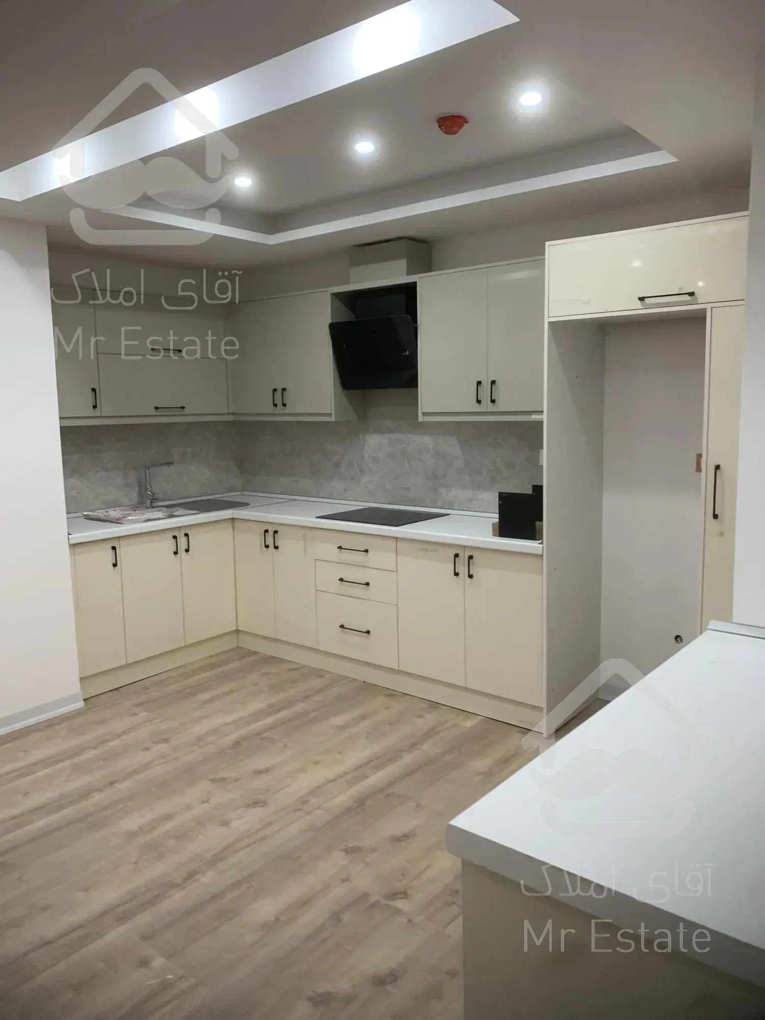 برج سانست دوخواب 96 متری کلیدنخورده