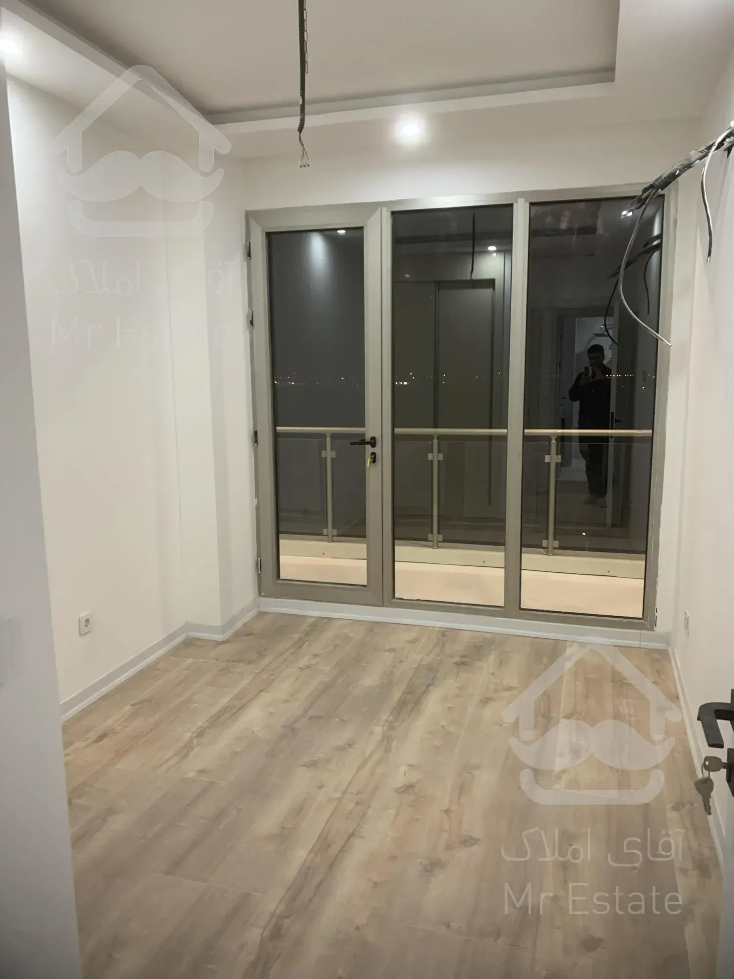 برج سانست دوخواب 96 متری کلیدنخورده