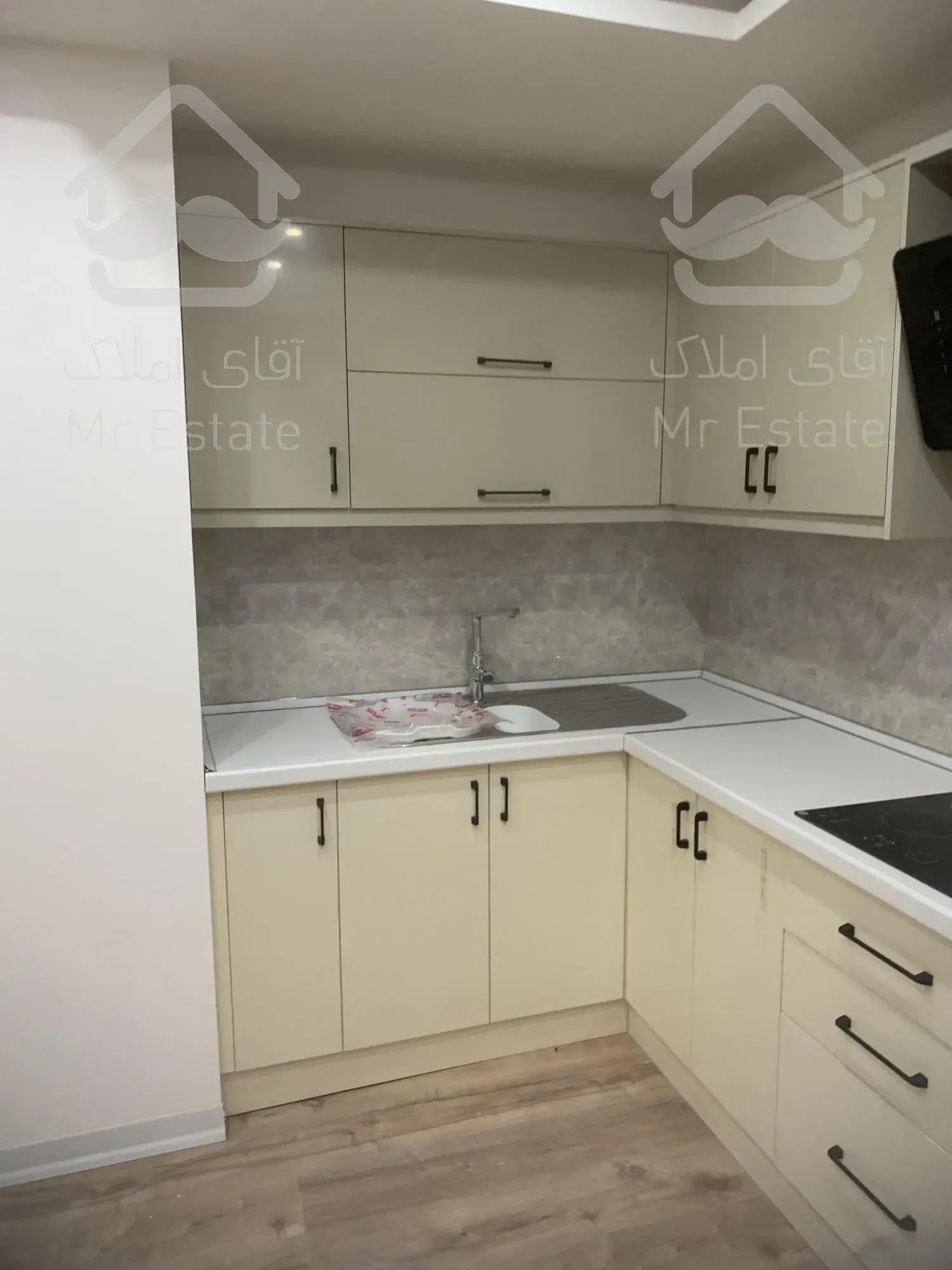 برج سانست دوخواب 96 متری کلیدنخورده