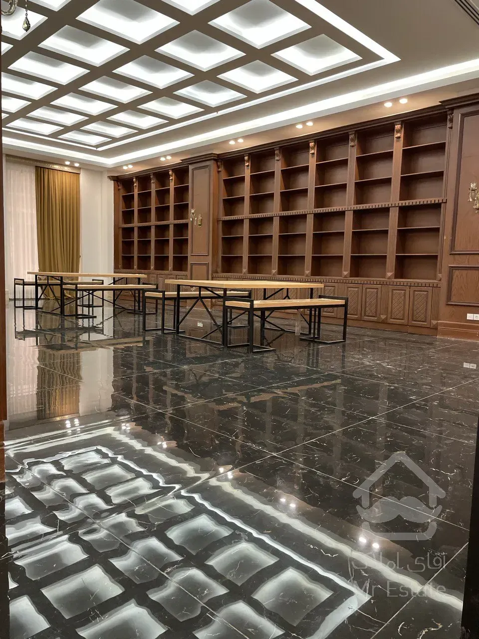 واحد ۱۸۰ متری کلید نخورده فول مشاعات با قیمت مناسب/رونیکا پالاس