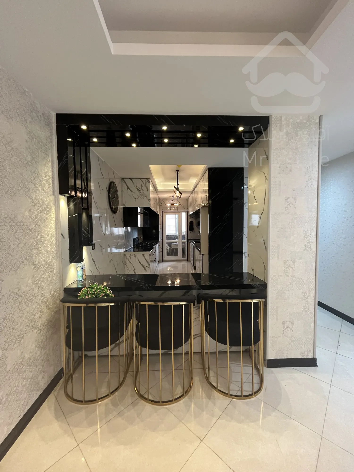 114 متر فول دیزاین دریاچه چیتگر