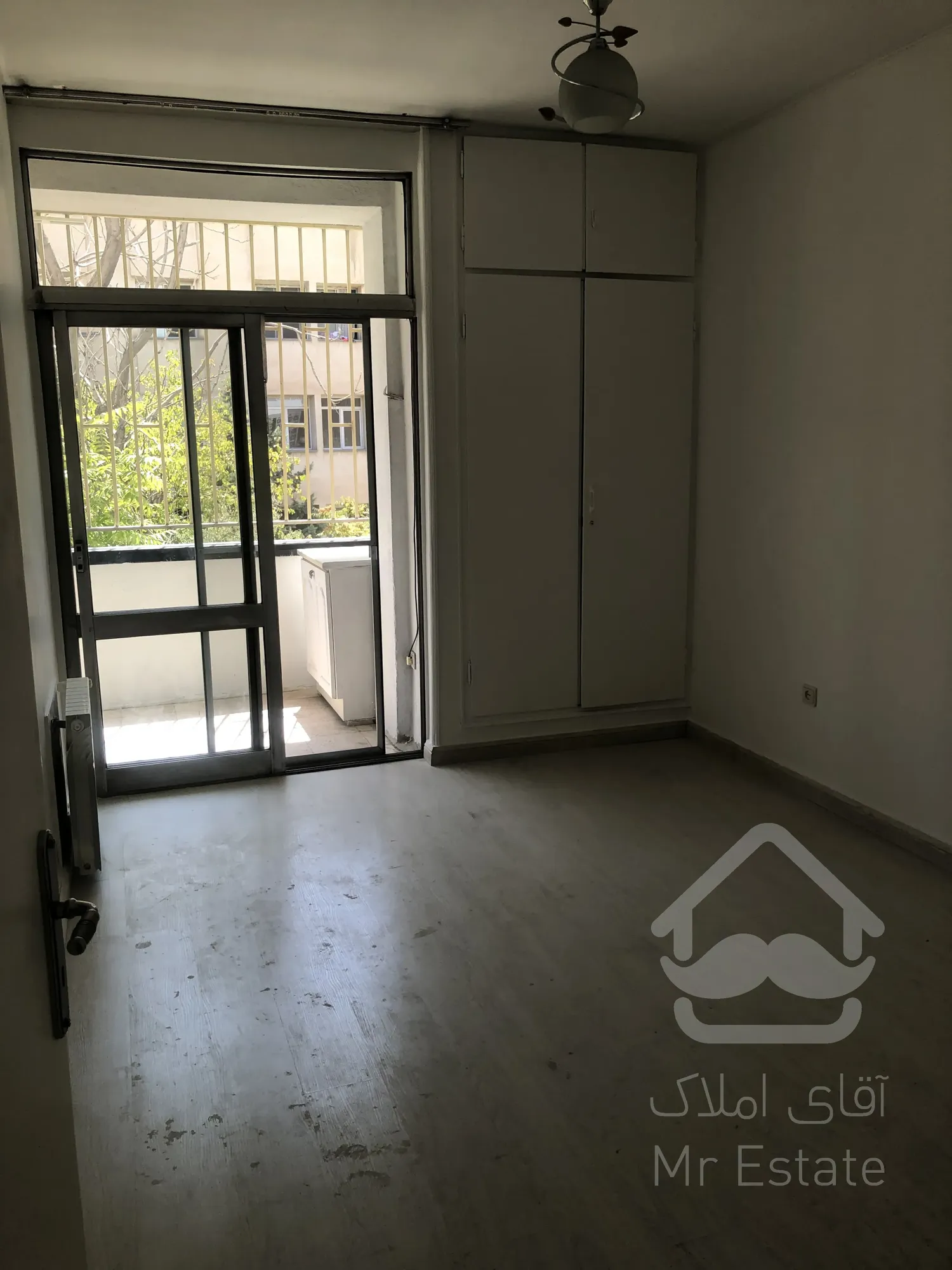 اجاره آپارتمان١٣٠متري٢خوابه شهرك غرب زرافشان