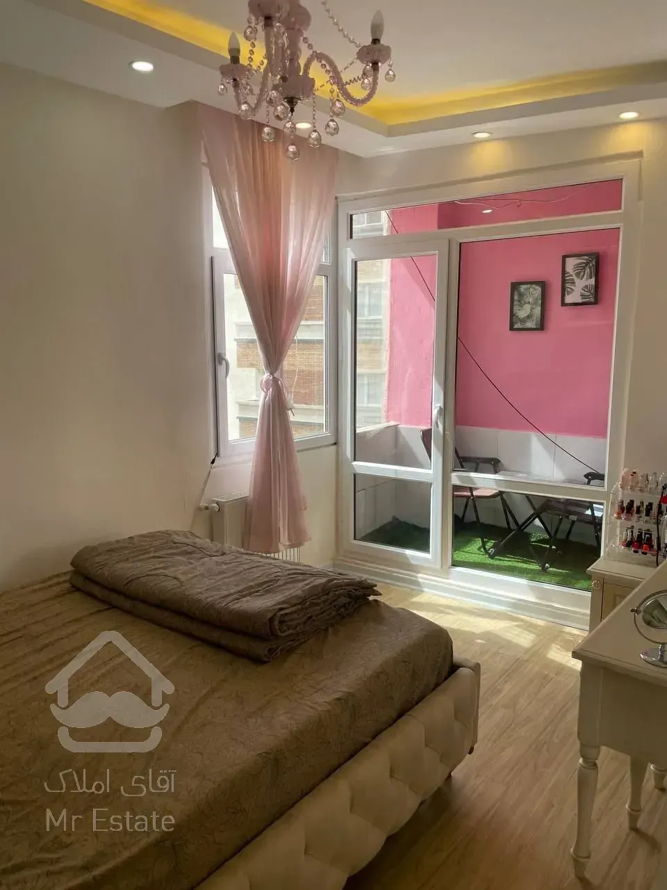 فروش آپارتمان ۶۳ متری یک خوابه ۵ ساله در فردوس غرب