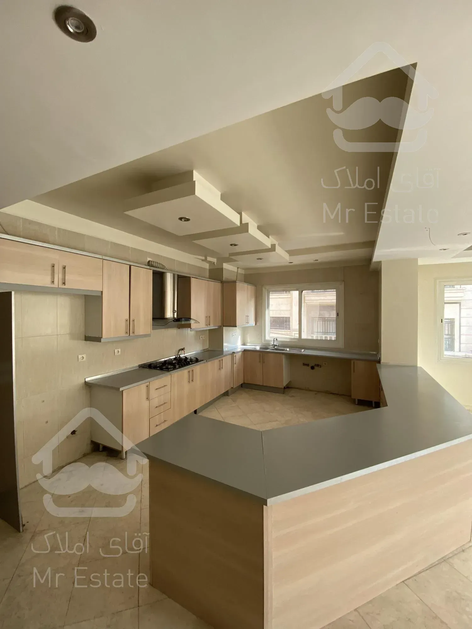 ۱۵۰ متر/۳‌خواب/۲پارکینگ سندی/ نفت