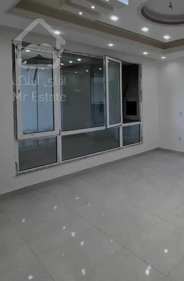 فرصت عالی | ۸۵ متر | سالن پرده خور | نورگیر جنوبی