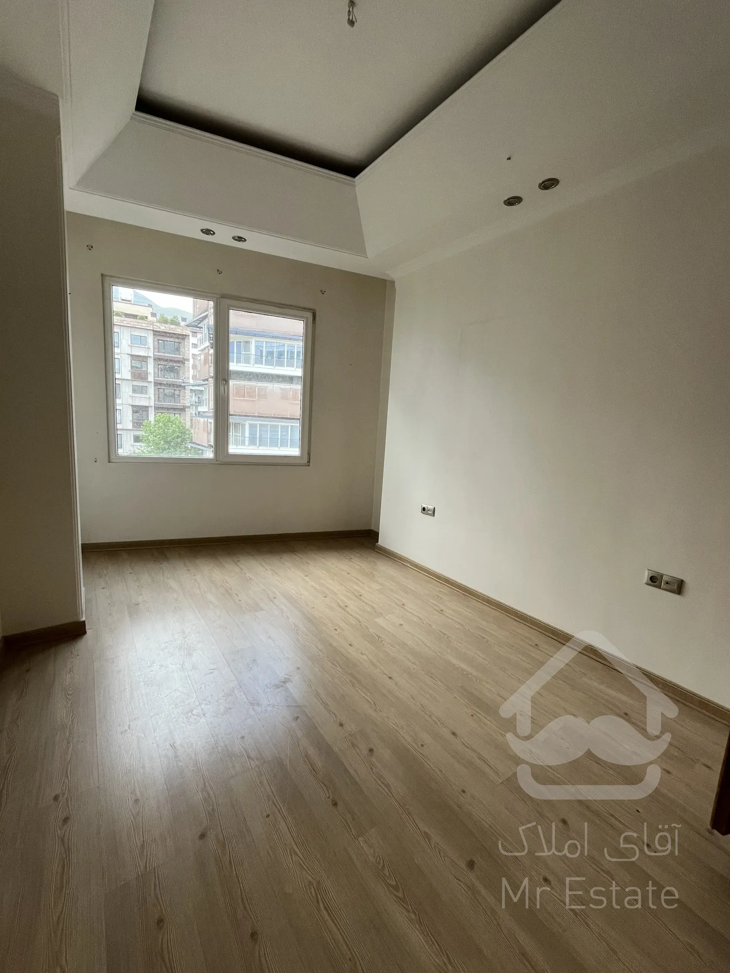 190متر فرمانیه فول مشاعات