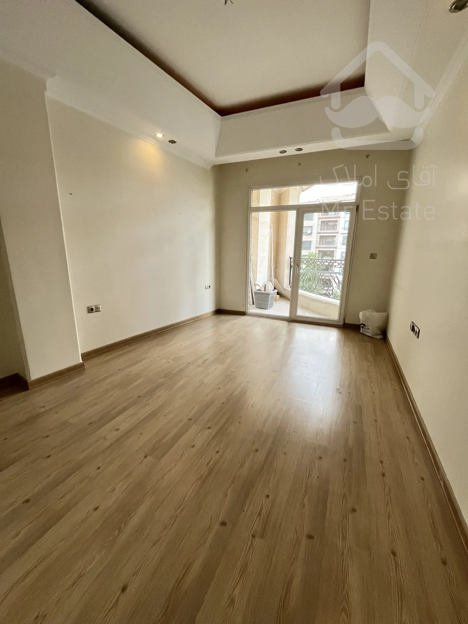 190متر فرمانیه فول مشاعات