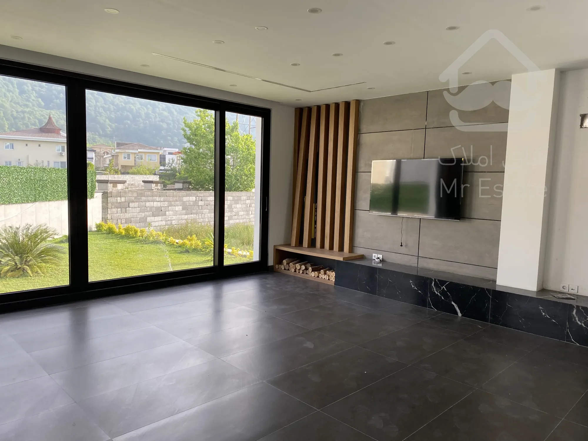 فروش ویلا شهرکی مدرن لاکچری جنب نمک ابرود مازندران