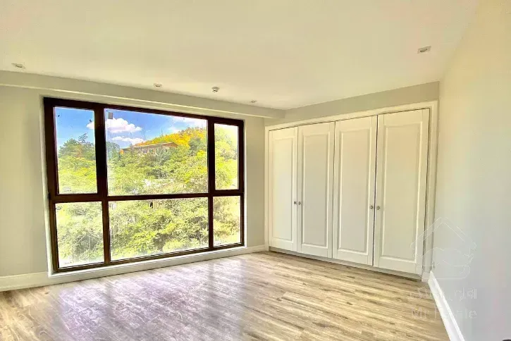 فروش 140 متری اختیاریه