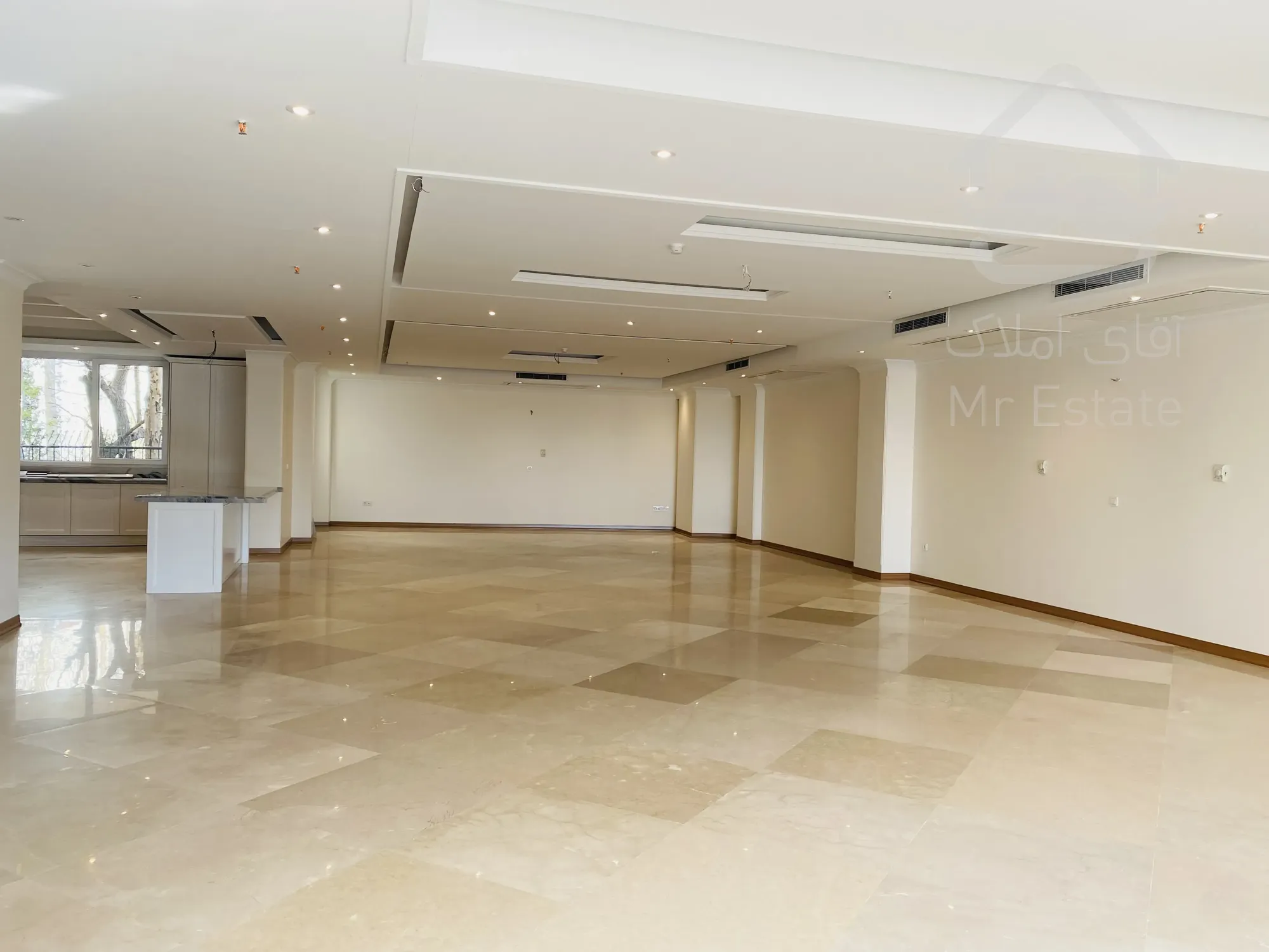 350متر 4خواب اکازیون در فرمانیه