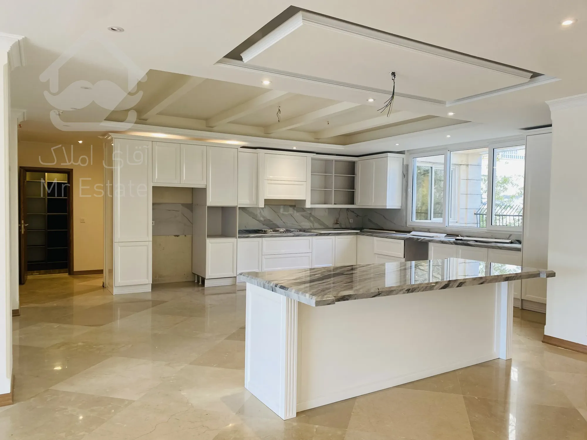 350متر 4خواب اکازیون در فرمانیه