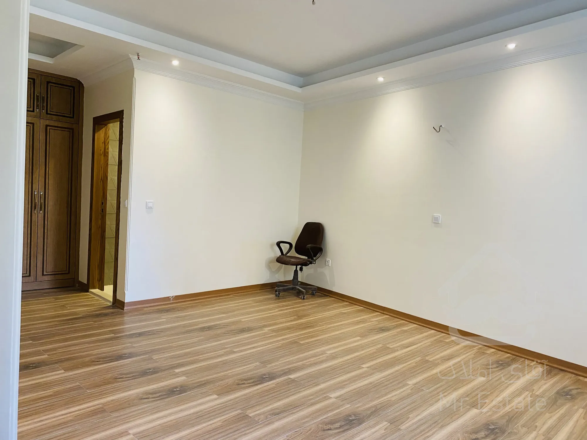 350متر 4خواب اکازیون در فرمانیه