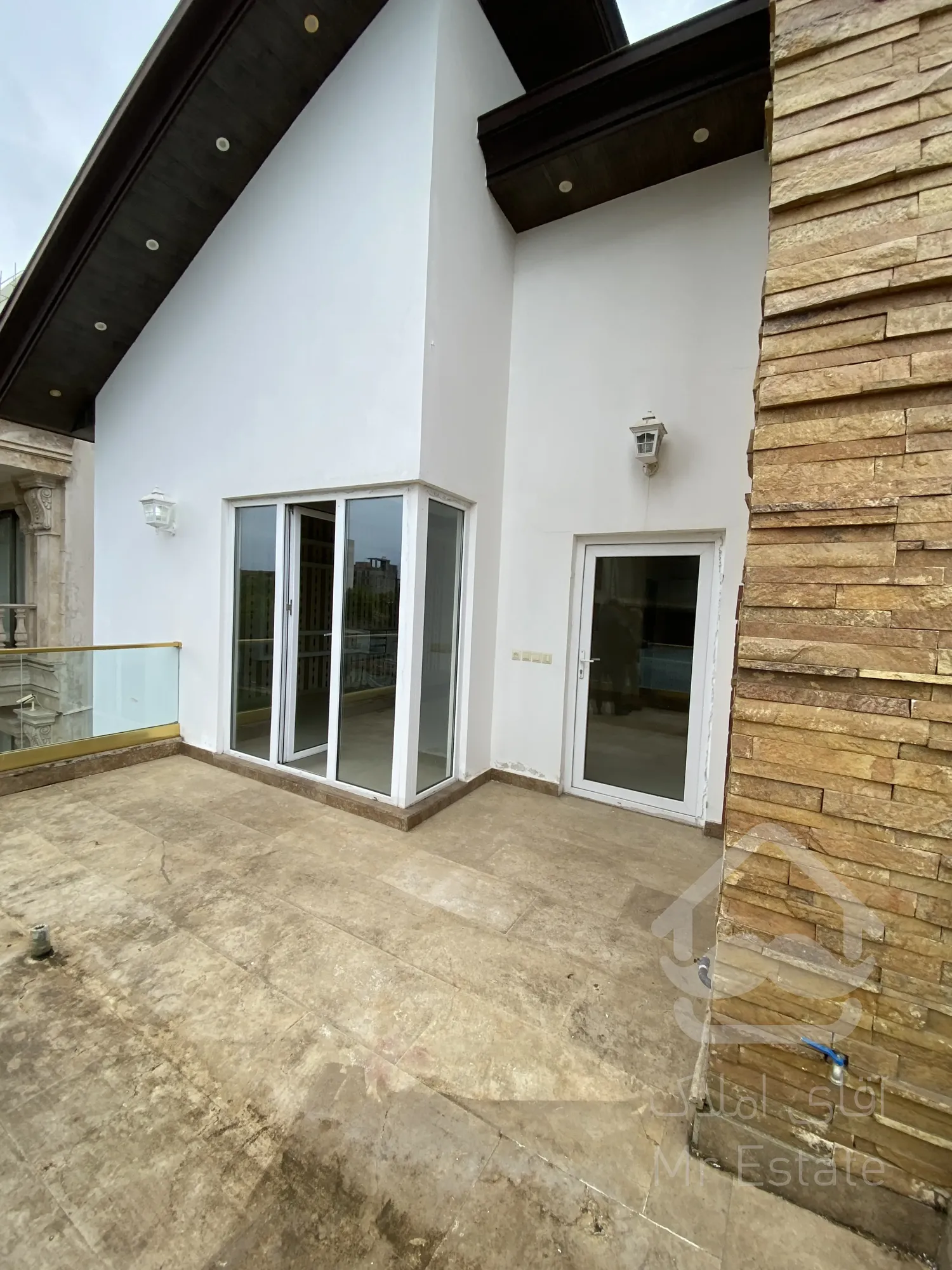 فروش ویلای نوساز / متل قو دریاگوشه