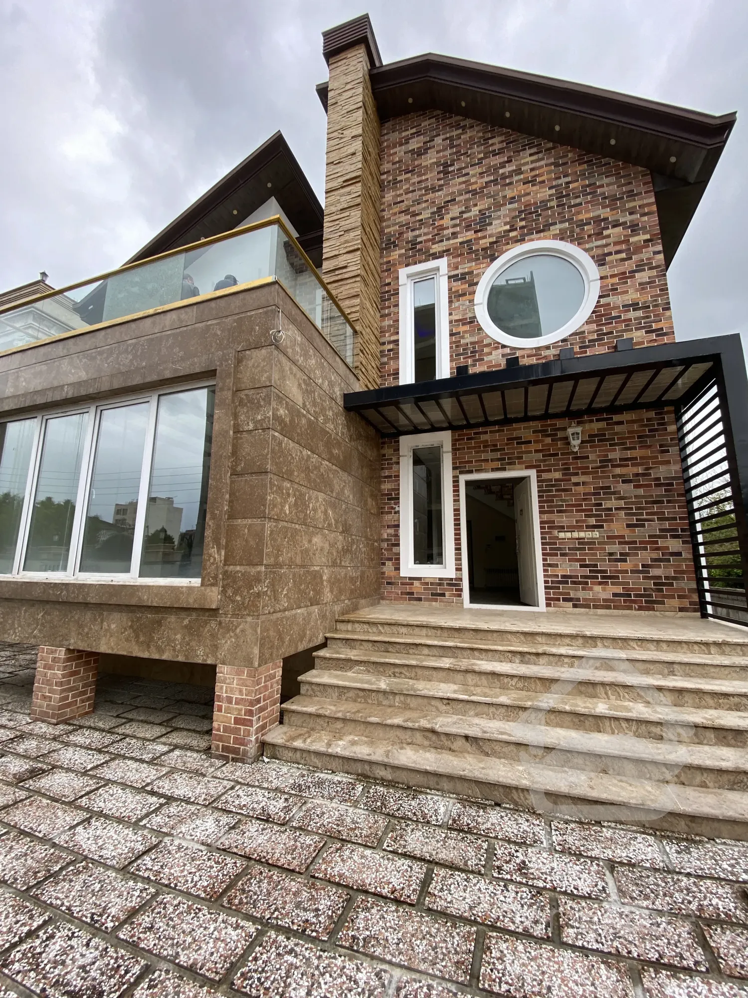 فروش ویلای نوساز / متل قو دریاگوشه