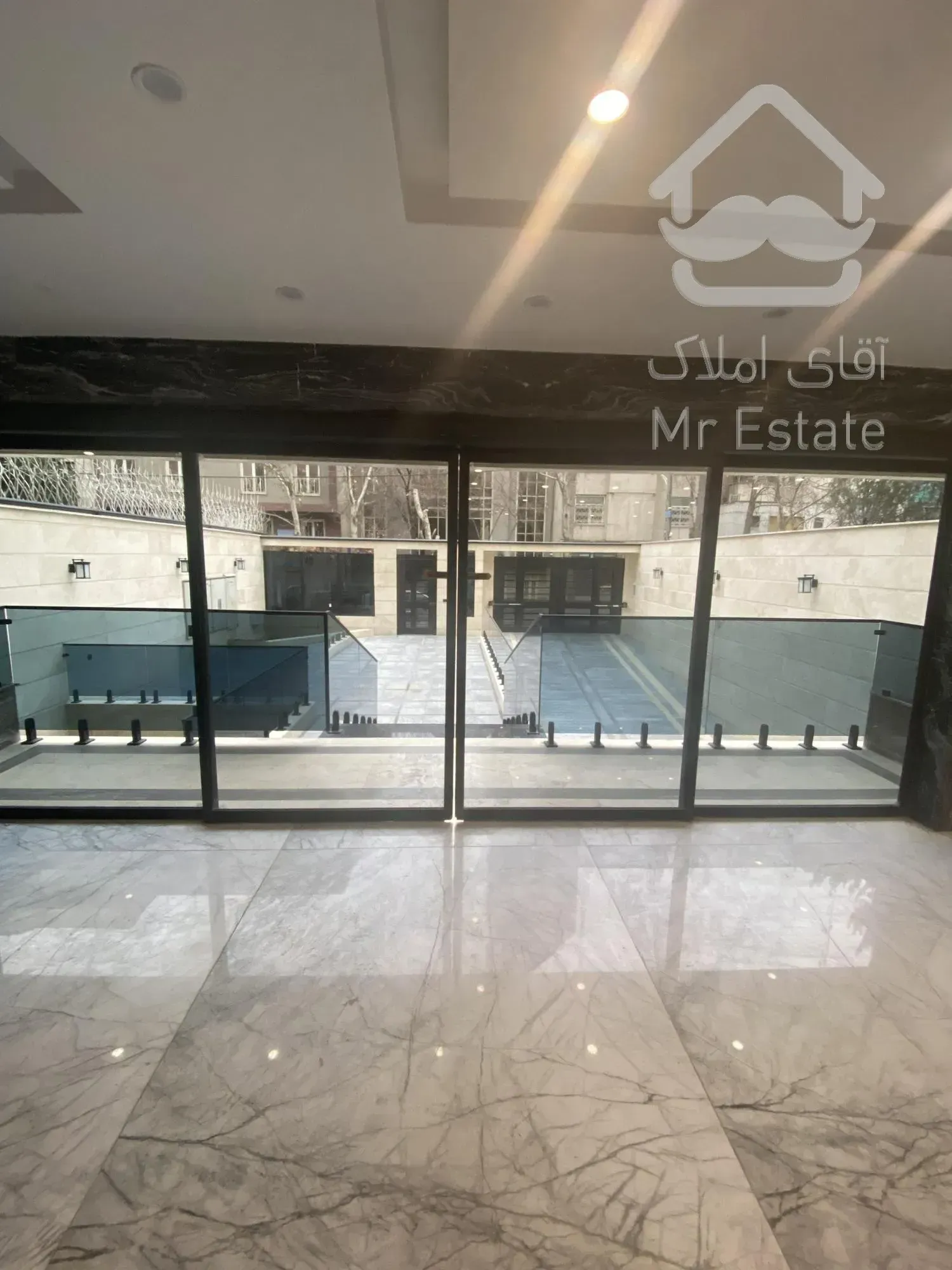 ۳۰۰ متر سند اداری نوساز