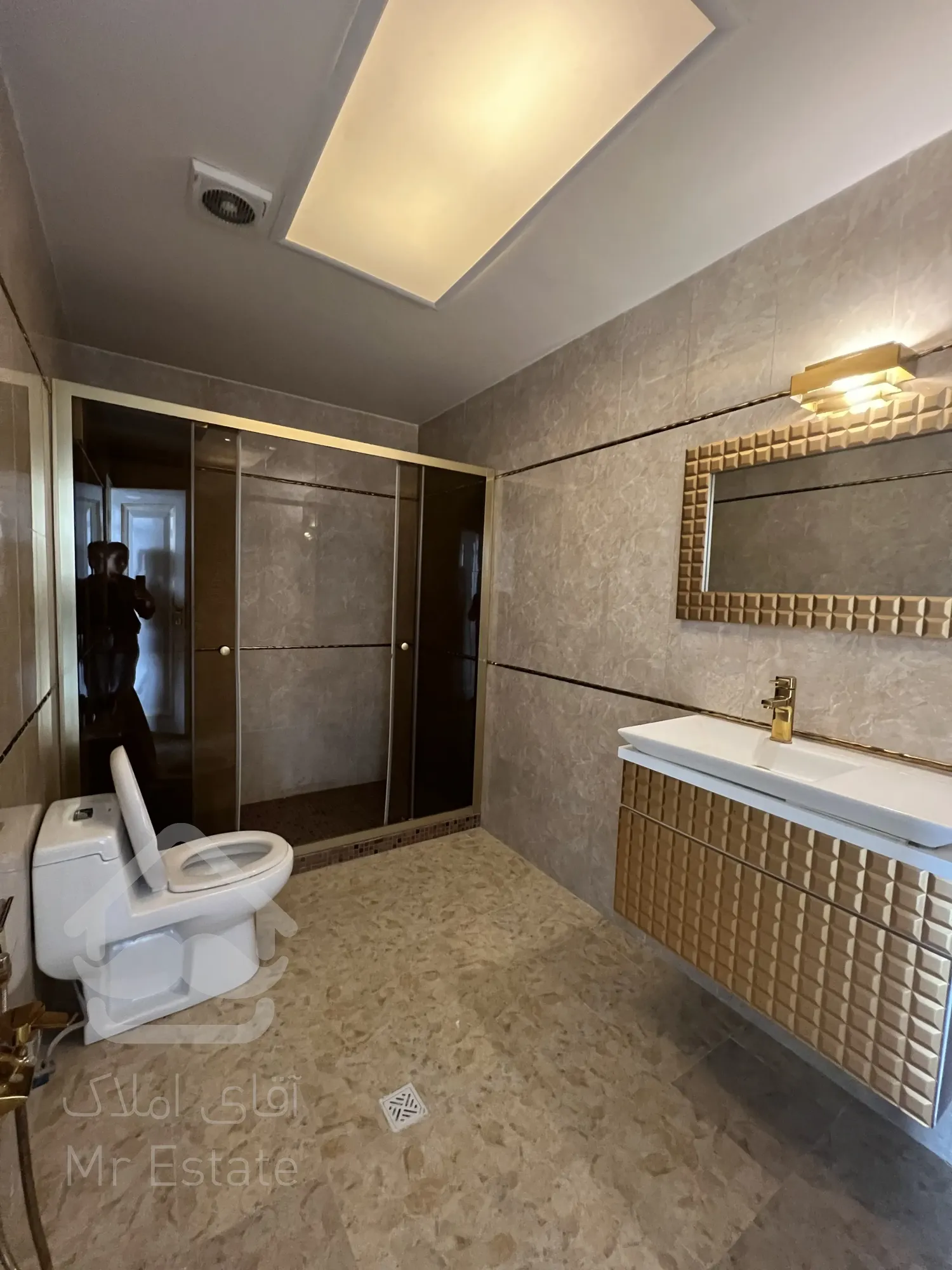 340متر ۴ خ نیاوران ویو ابدی