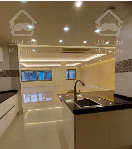 105 متر کلید نخورده دیباجی