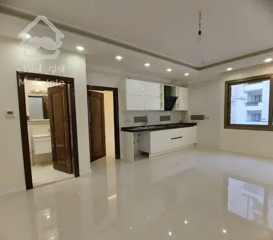 105 متر کلید نخورده دیباجی