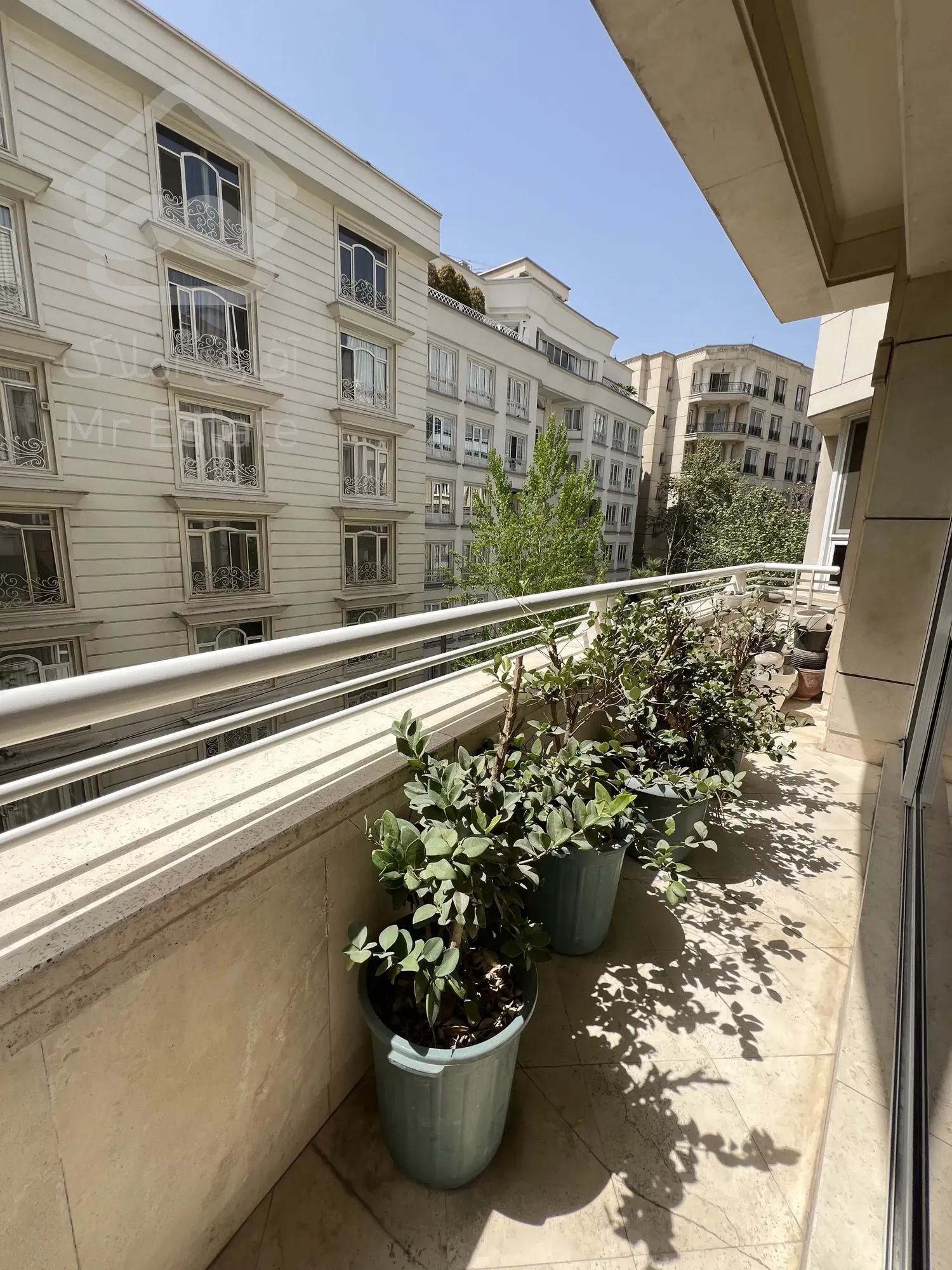 220متر کامرانیه فول مشاعات