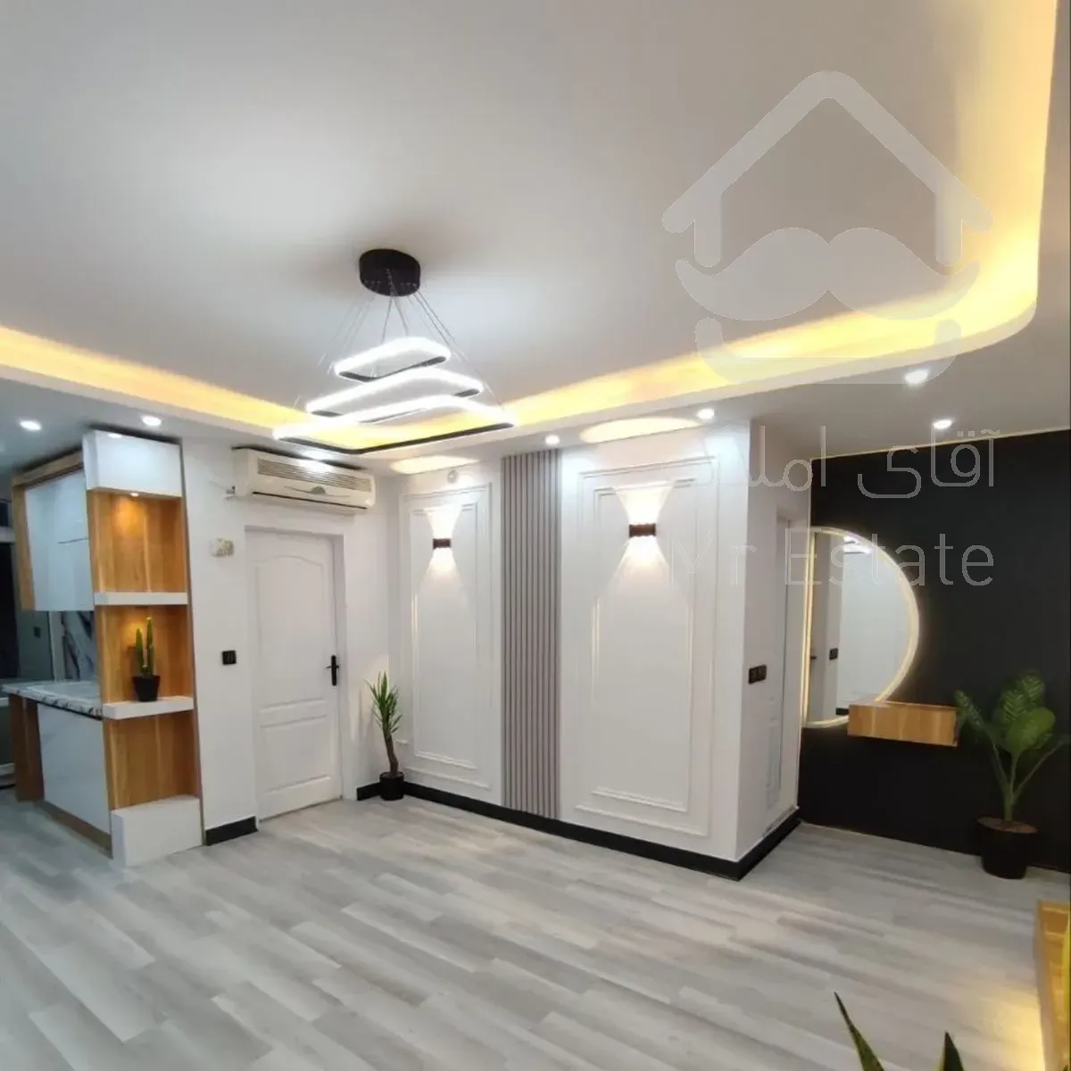 ۱۰۲ متری تمیز و خوش‌نقشه در موقعیت عالی