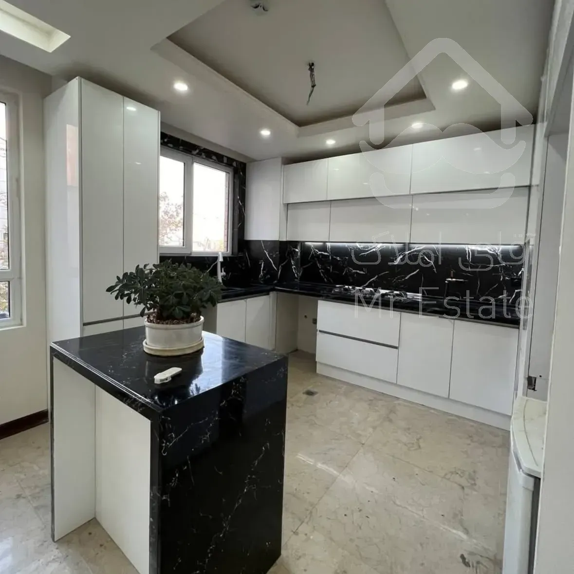 فروش آپارتمان ۸۵ متری رو به آفتاب نما تراورتن در جنت آباد مرکزی