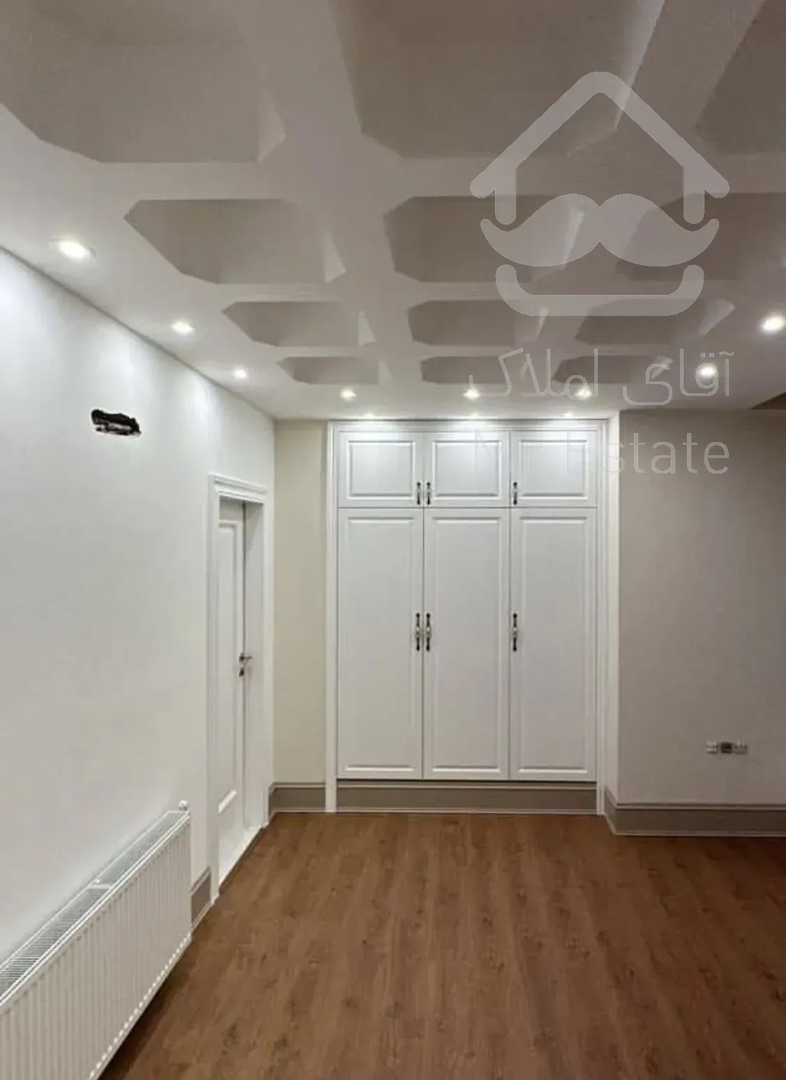 فروش آپارتمان در باغ فیض/ سالن پرده خور