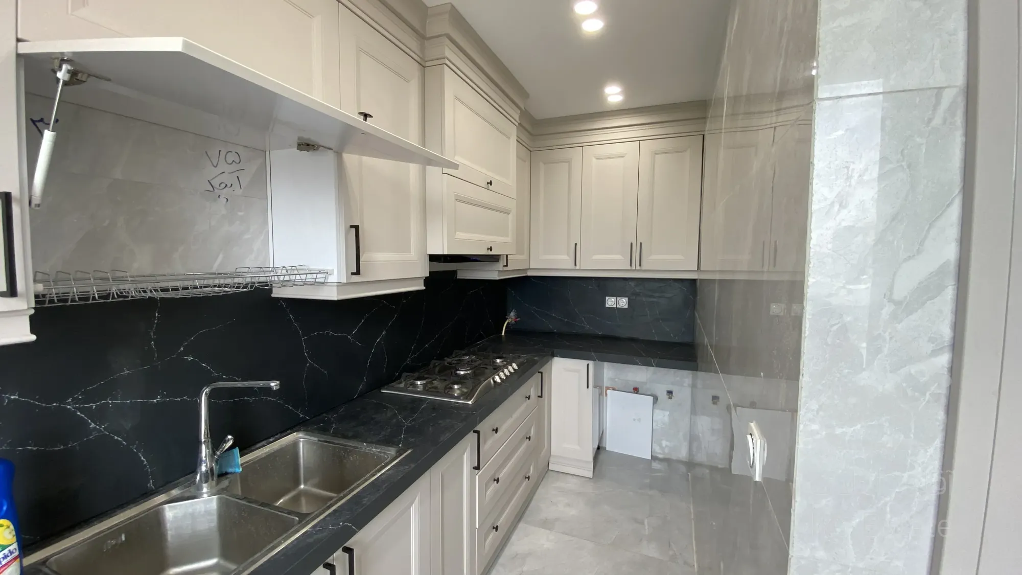 فروش اپارتمان ۱۹۷ متری لاکچری فول مشاعات هچیرود مازندران