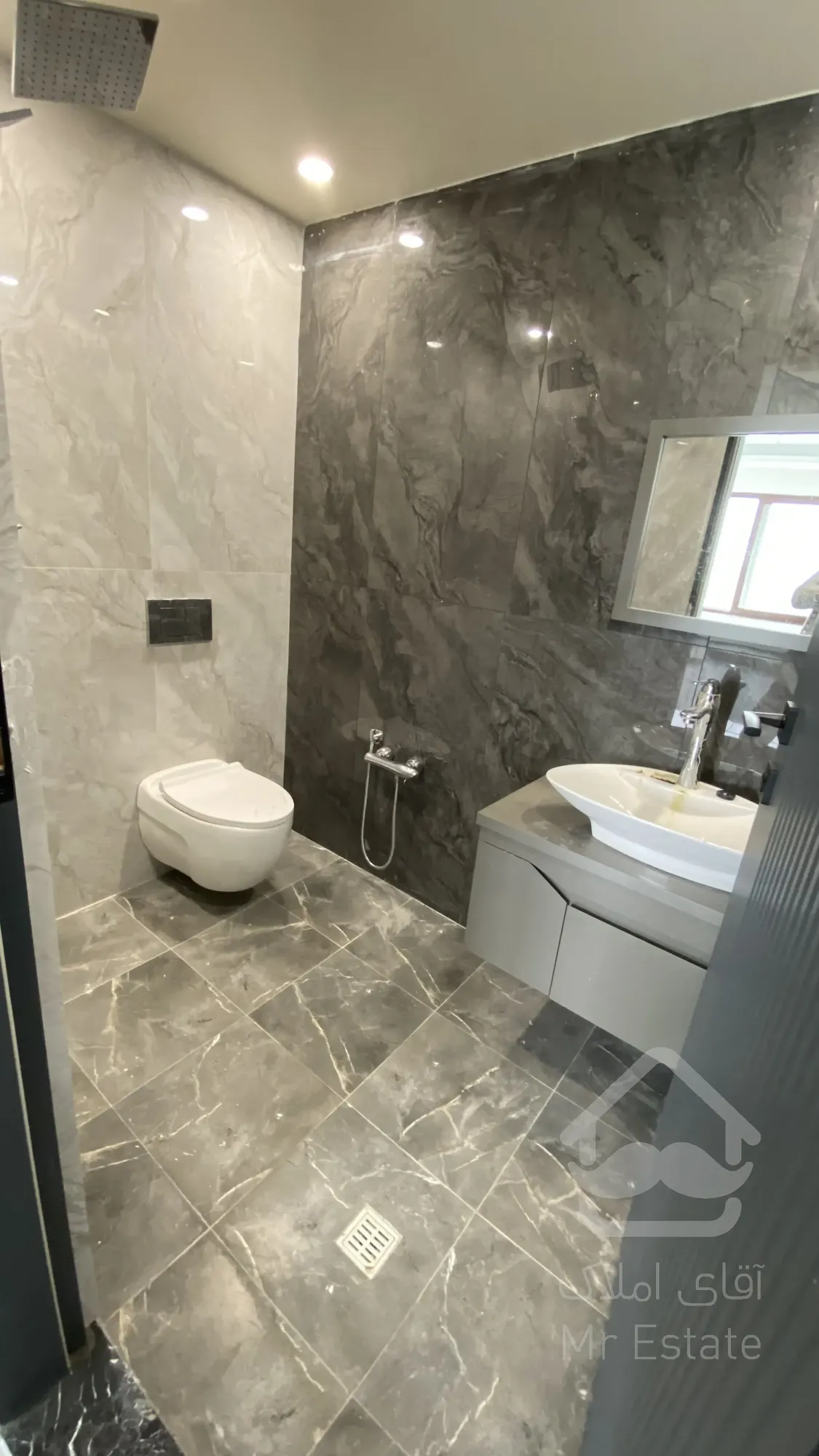 فروش اپارتمان ۱۹۷ متری لاکچری فول مشاعات هچیرود مازندران