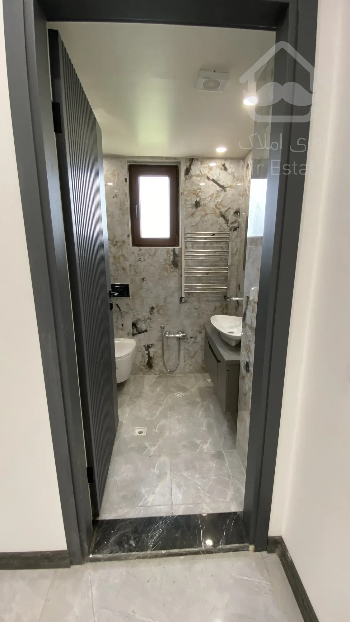 فروش اپارتمان ۱۹۷ متری لاکچری فول مشاعات هچیرود مازندران