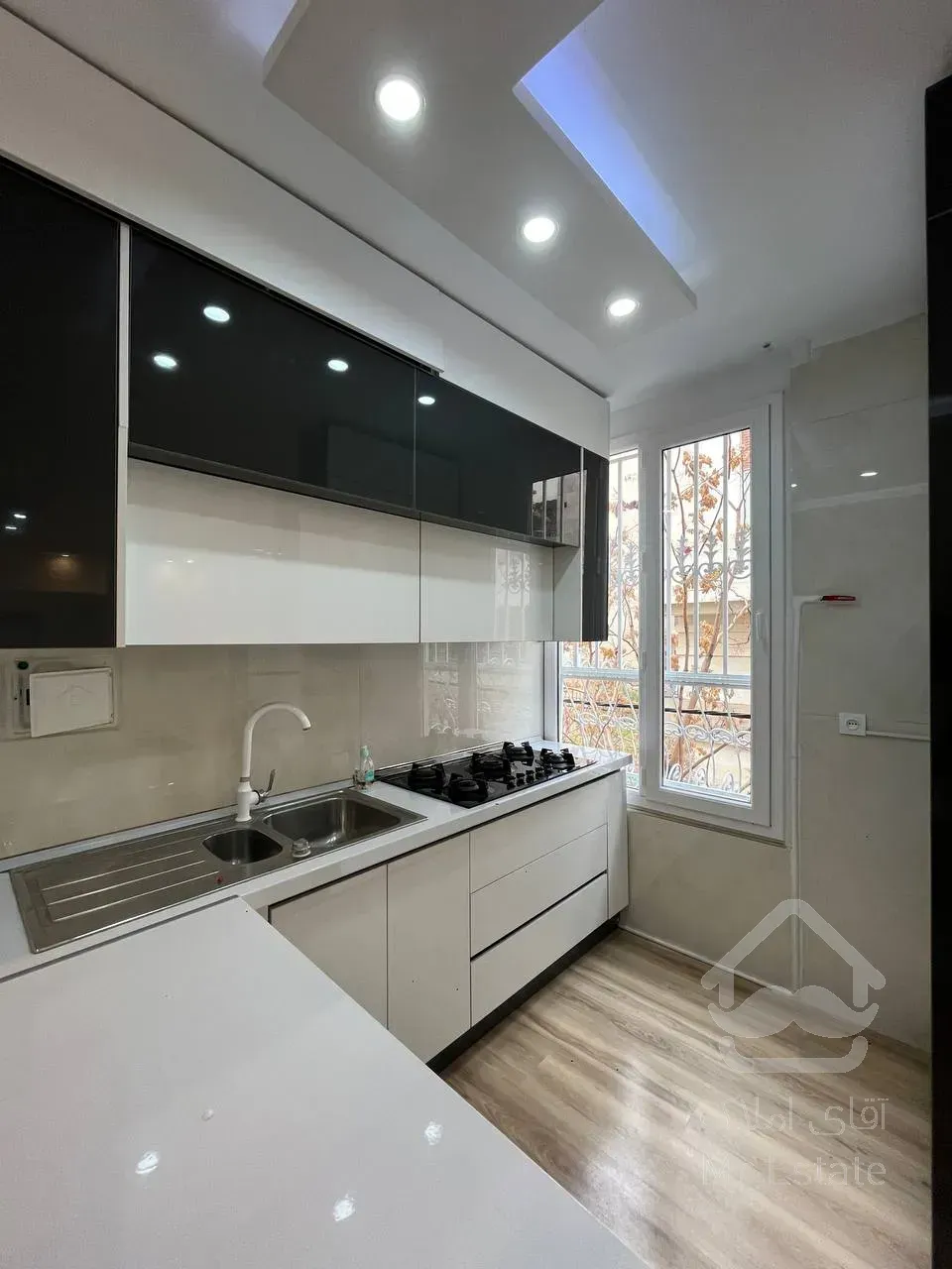 رهن و اجاره آپارتمان ۸۵ متری ۲ خواب فول امکانات در باغ فیض