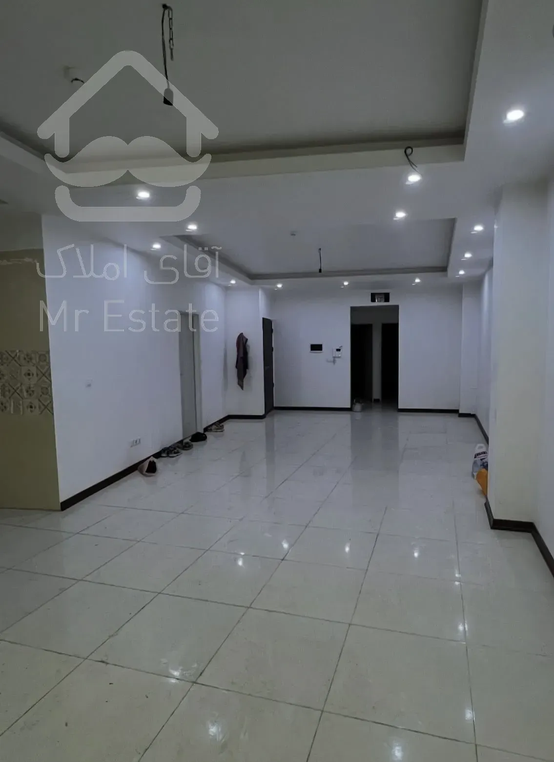 فروش آپارتمان در باغ فیض/ سالن پرده خور