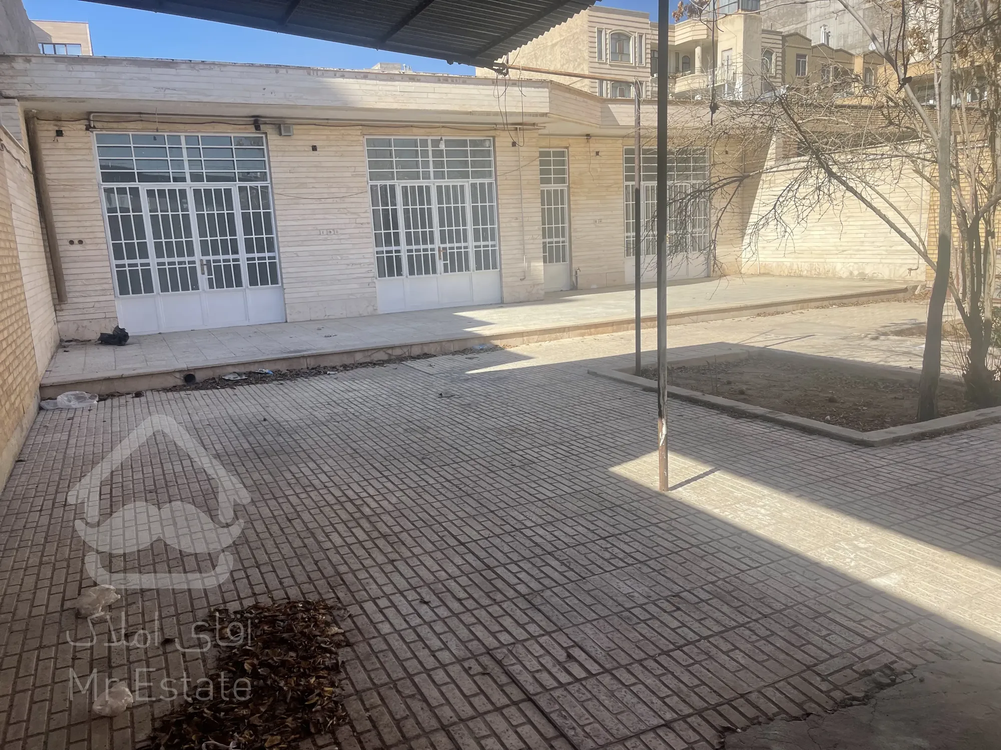 اجاره همکف ویلایی ۴۳۰ متر