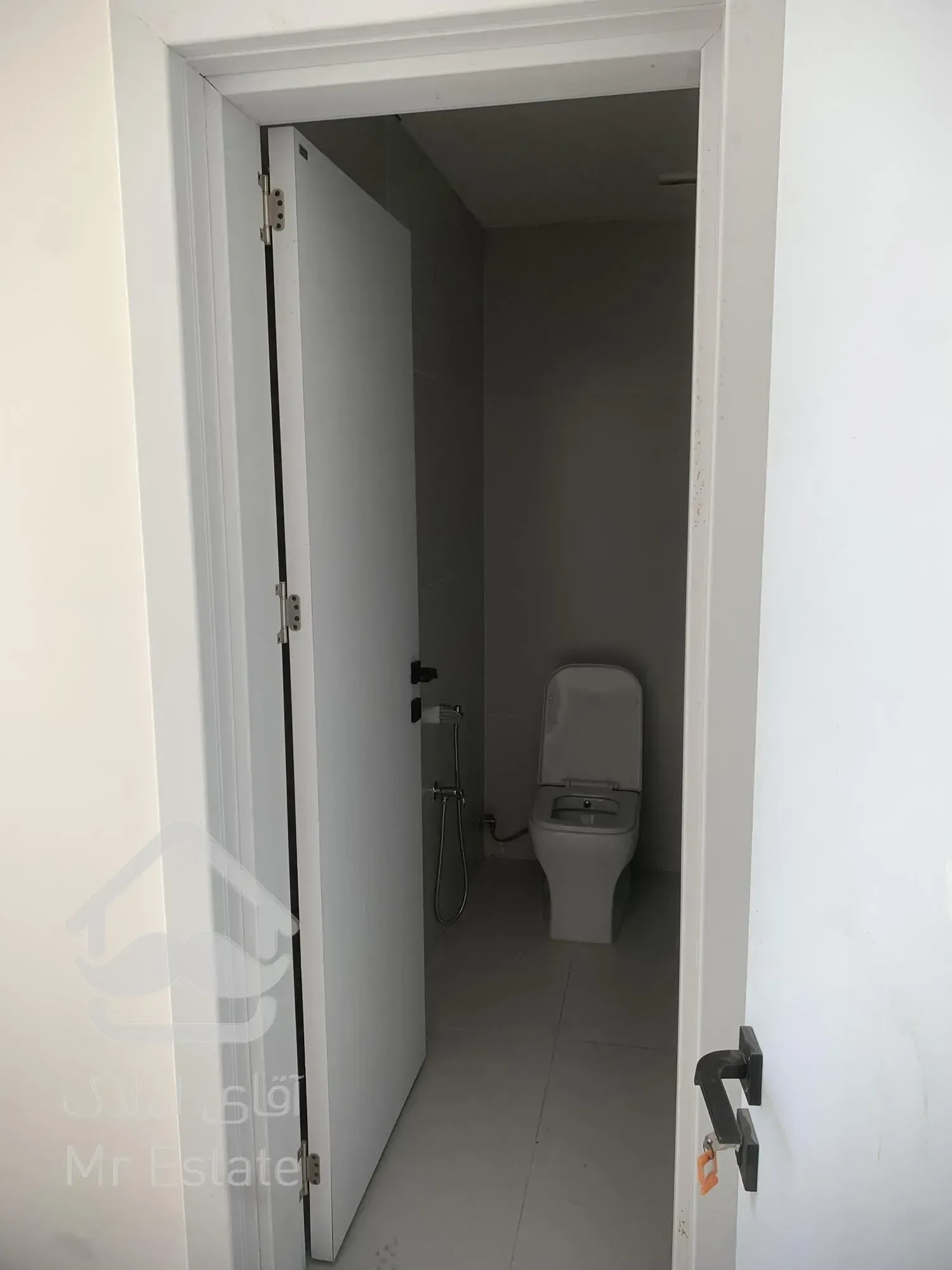 فروش دوخواب 110متری آکواریومی برج سانست صدف