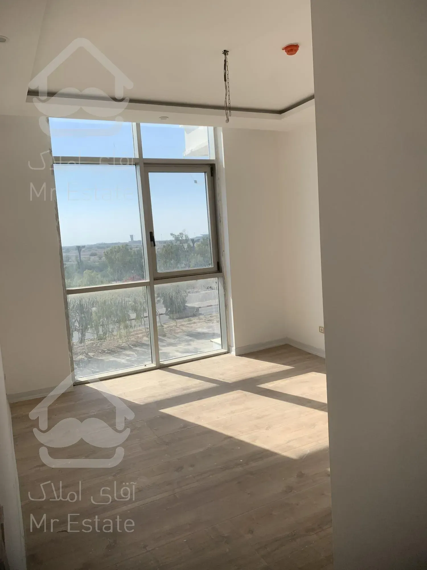 رهن و اجاره دوخواب ۱۱۰ متری کلیدنخورده برج سانست صدف