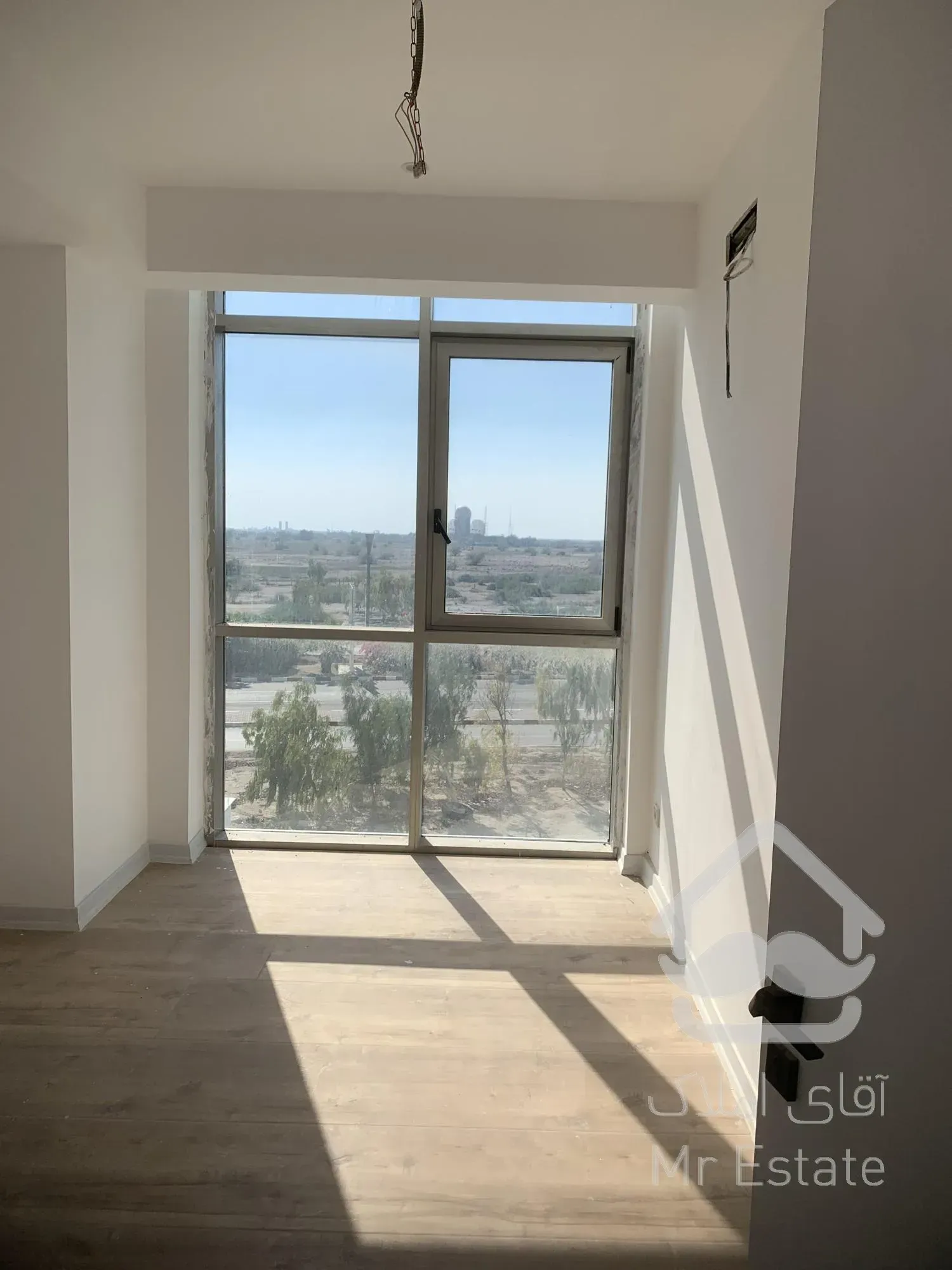 فروش دوخواب 110متری آکواریومی برج سانست صدف