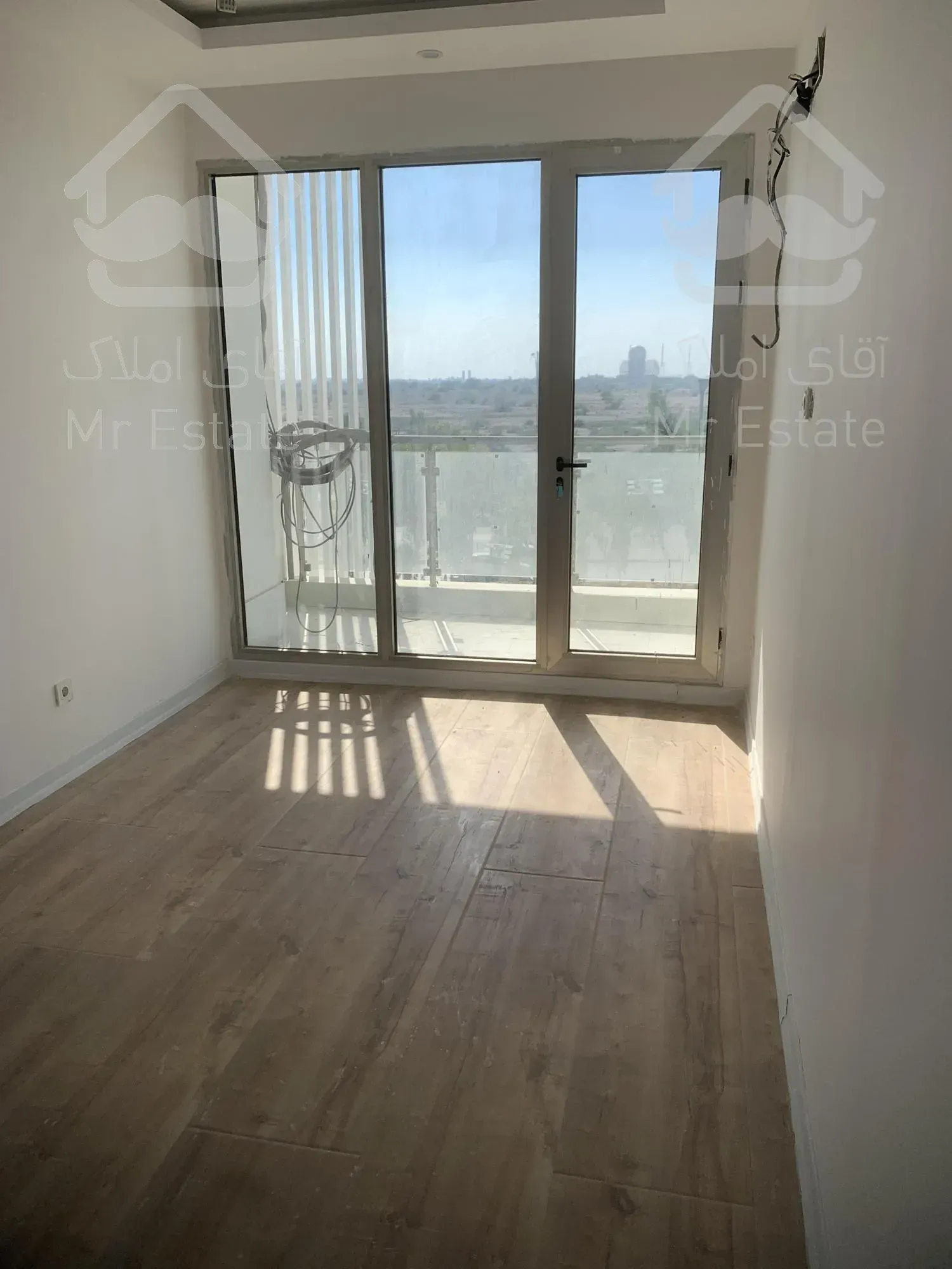 رهن و اجاره دوخواب ۱۱۰ متری کلیدنخورده برج سانست صدف