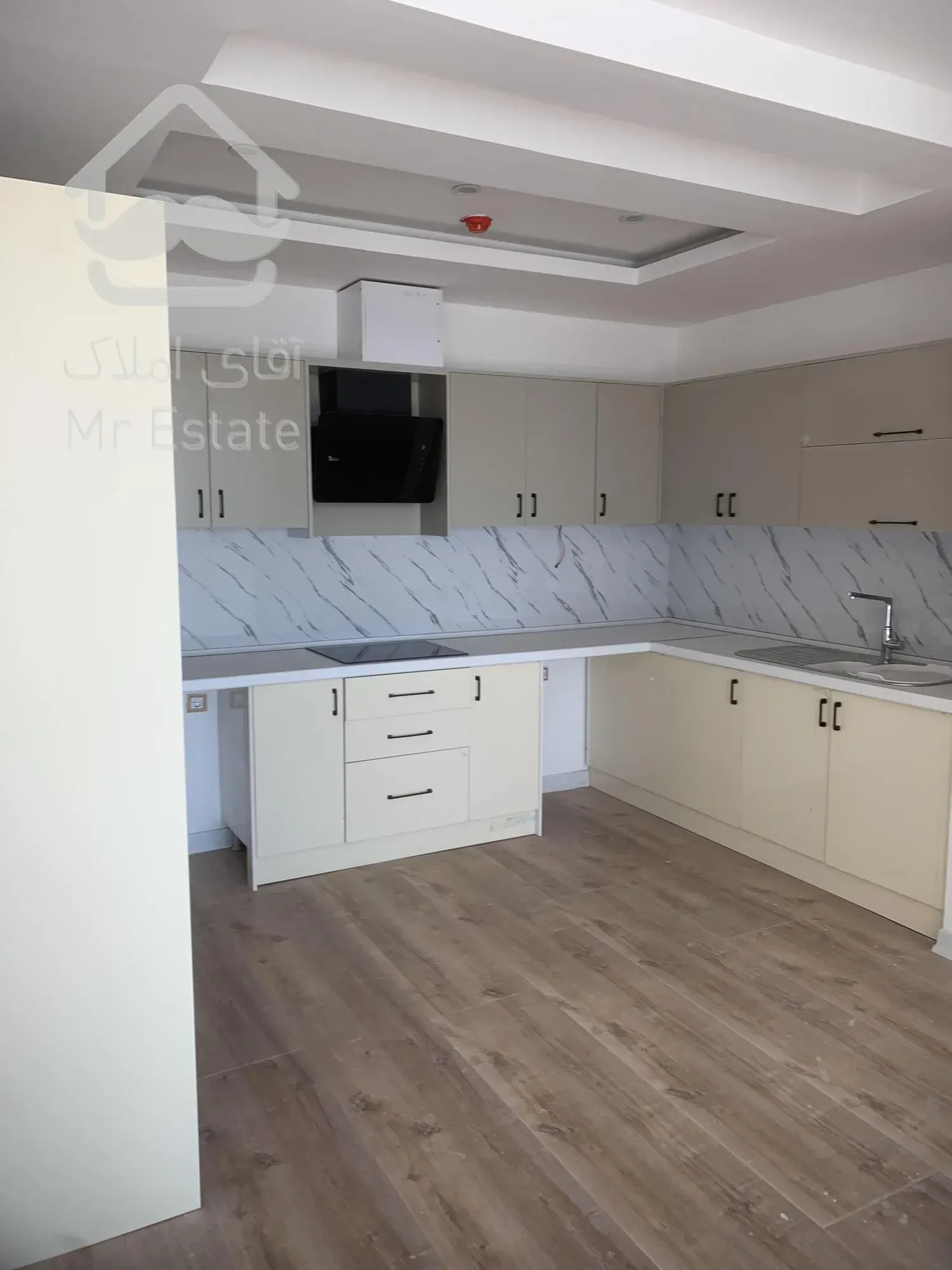 رهن و اجاره دوخواب ۱۱۰ متری کلیدنخورده برج سانست صدف