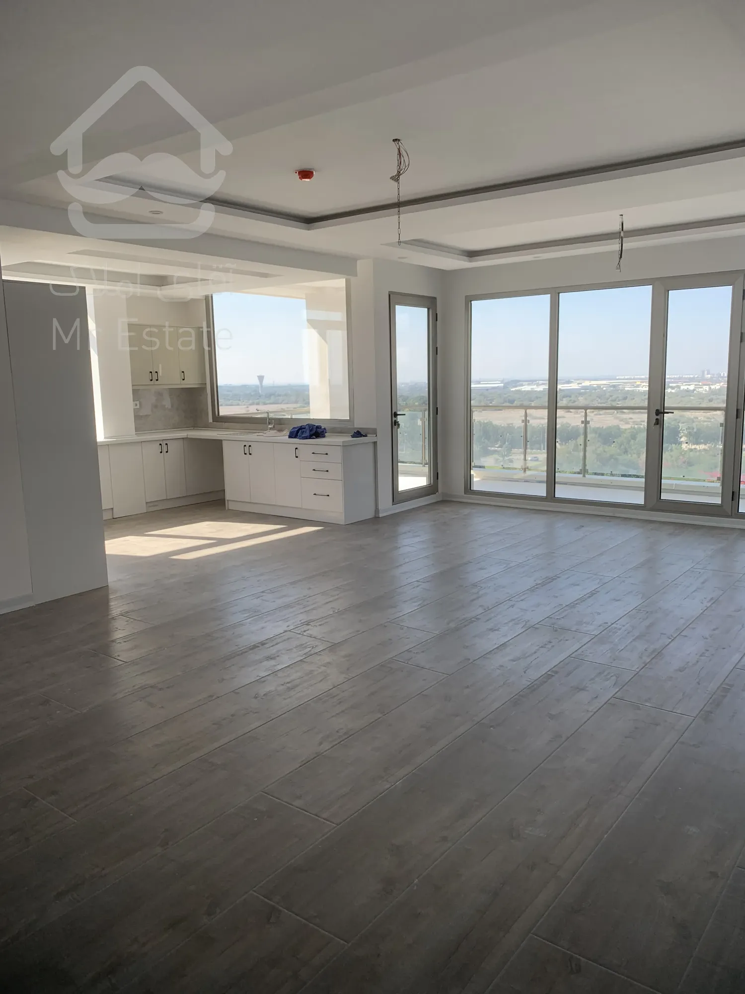 فروش برج آبان یکخواب ۶۵متری در فاز ۶ صدف کلیدنخورده