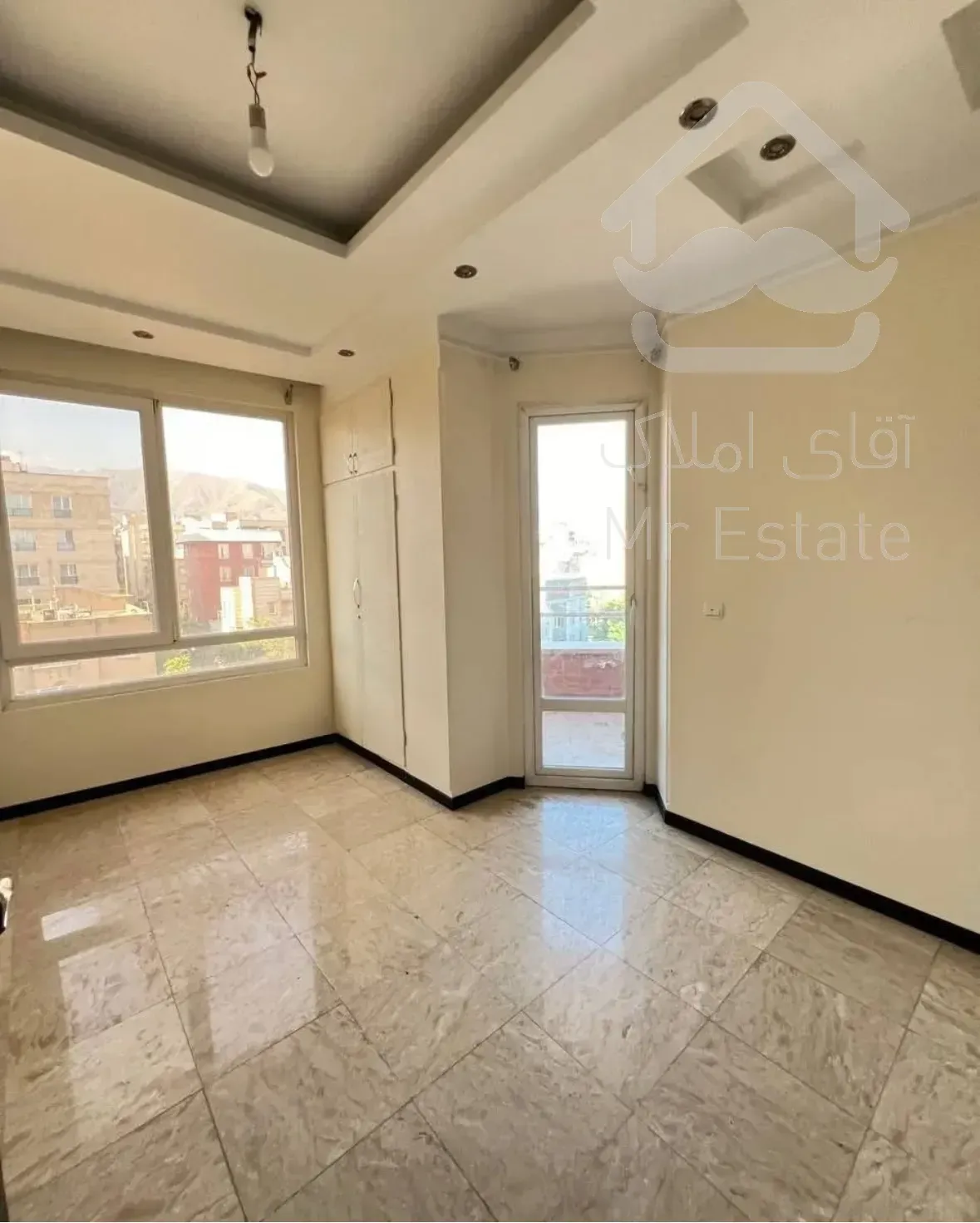 فروش آپارتمان ۹۵ متری ۲ خوابه فول امکانات بازسازی شده